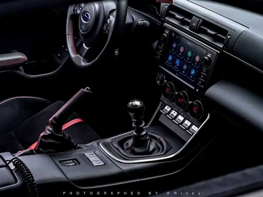 Subaru BRZ — фото 4