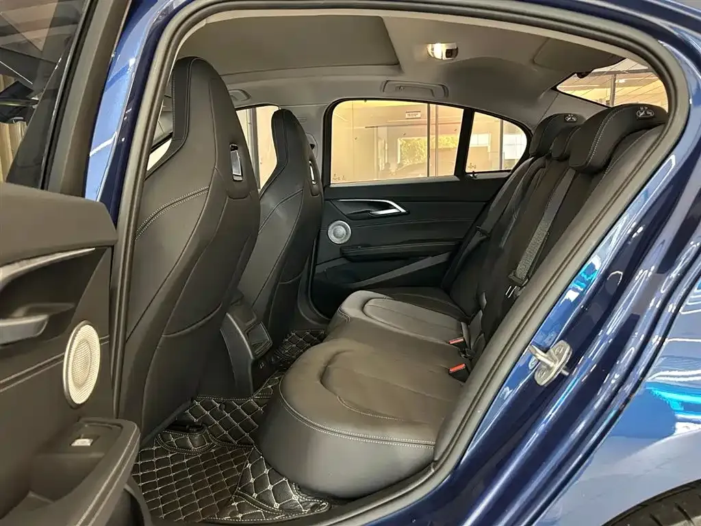 BMW 1 Series — фото 10