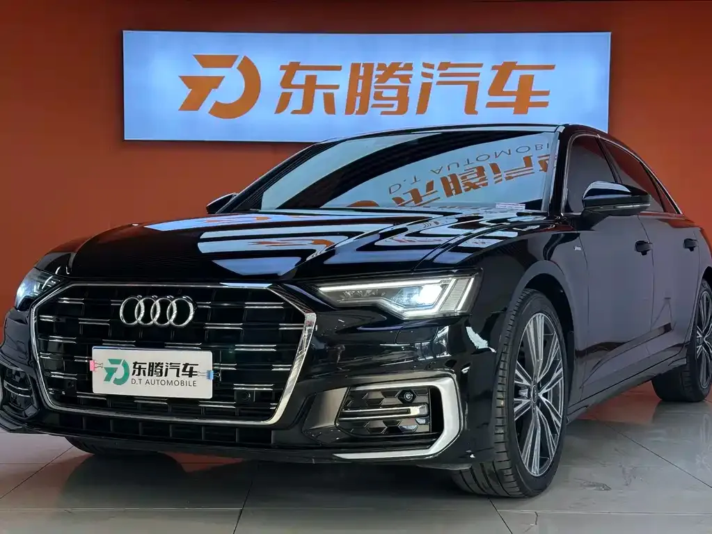 Audi A6L — фото 1