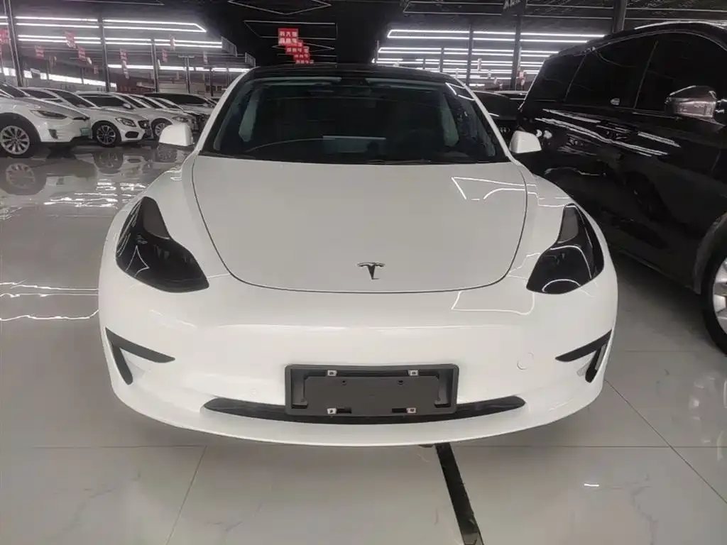 Tesla Model 3 — фото 6