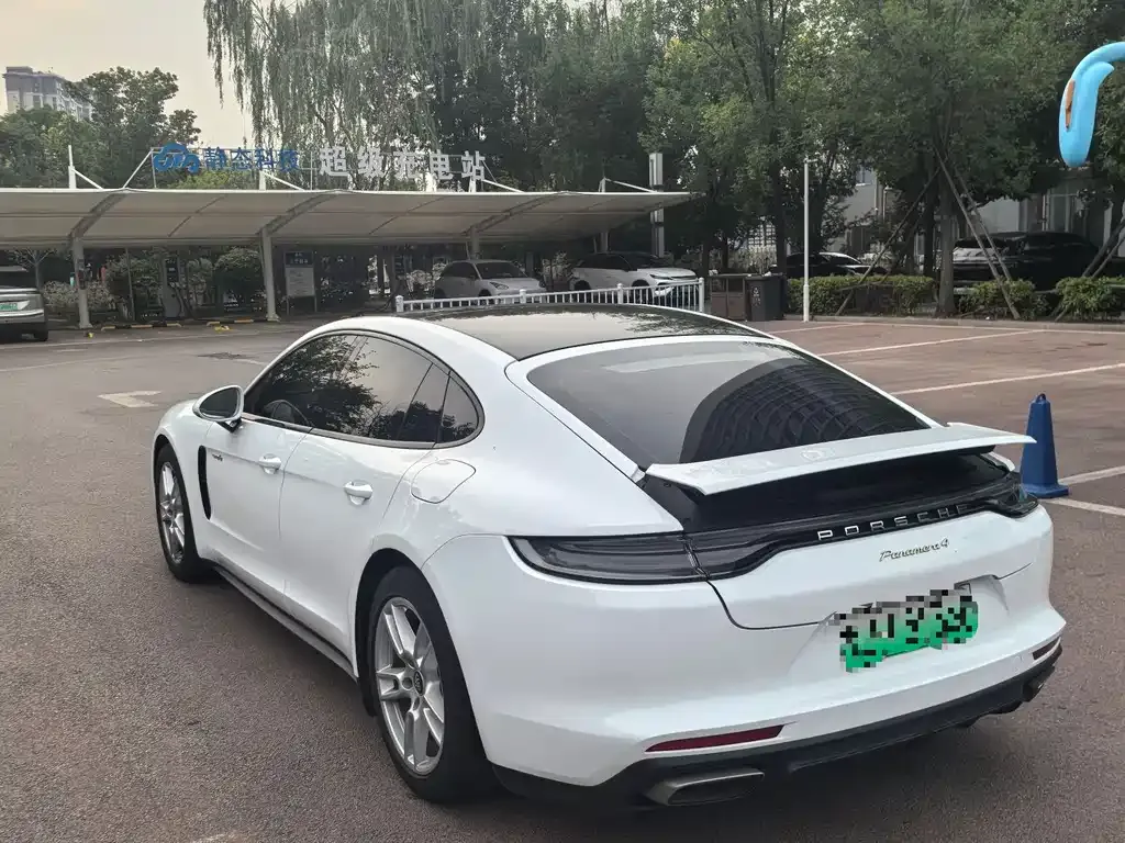 Porsche Panamera Hybrid — фото 4