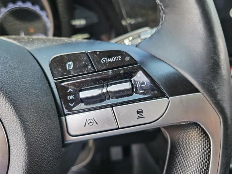 Hyundai AVANTE — фото 8
