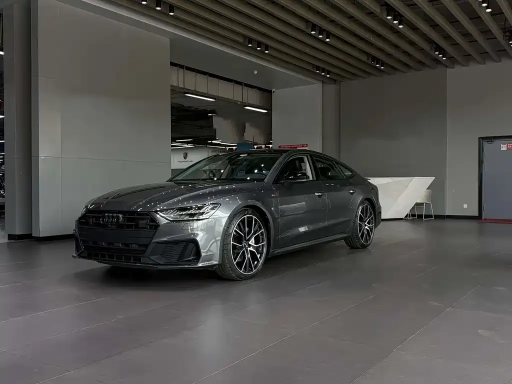 Audi A7 — фото 1