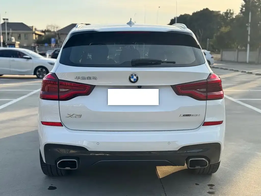 BMW X3 — фото 9