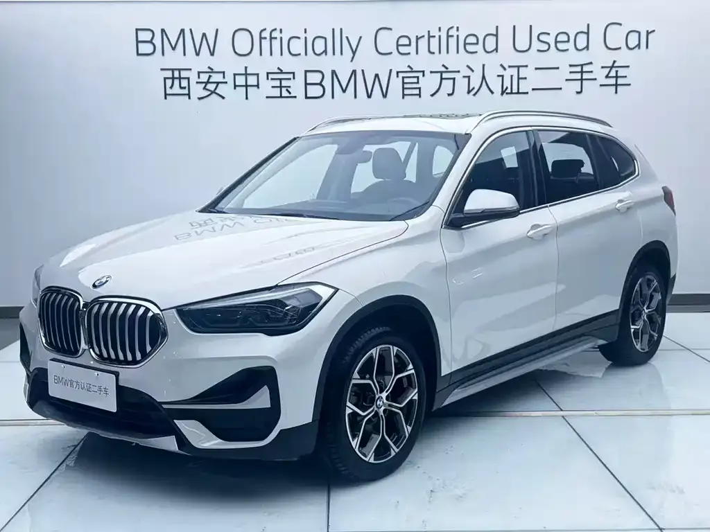 BMW X1 — фото 1