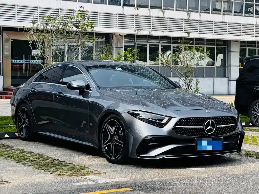 Mercedes-Benz CLS — фото 1