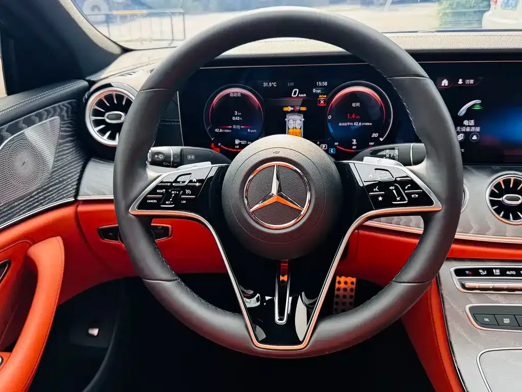 Mercedes-Benz CLS — фото 8