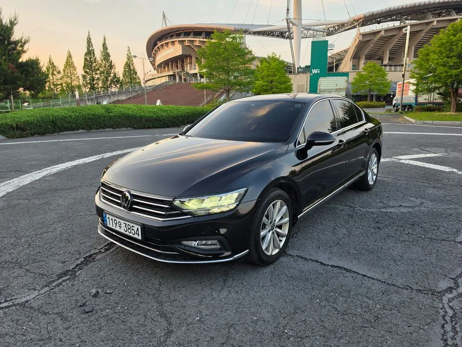 Volkswagen Passat — фото 1
