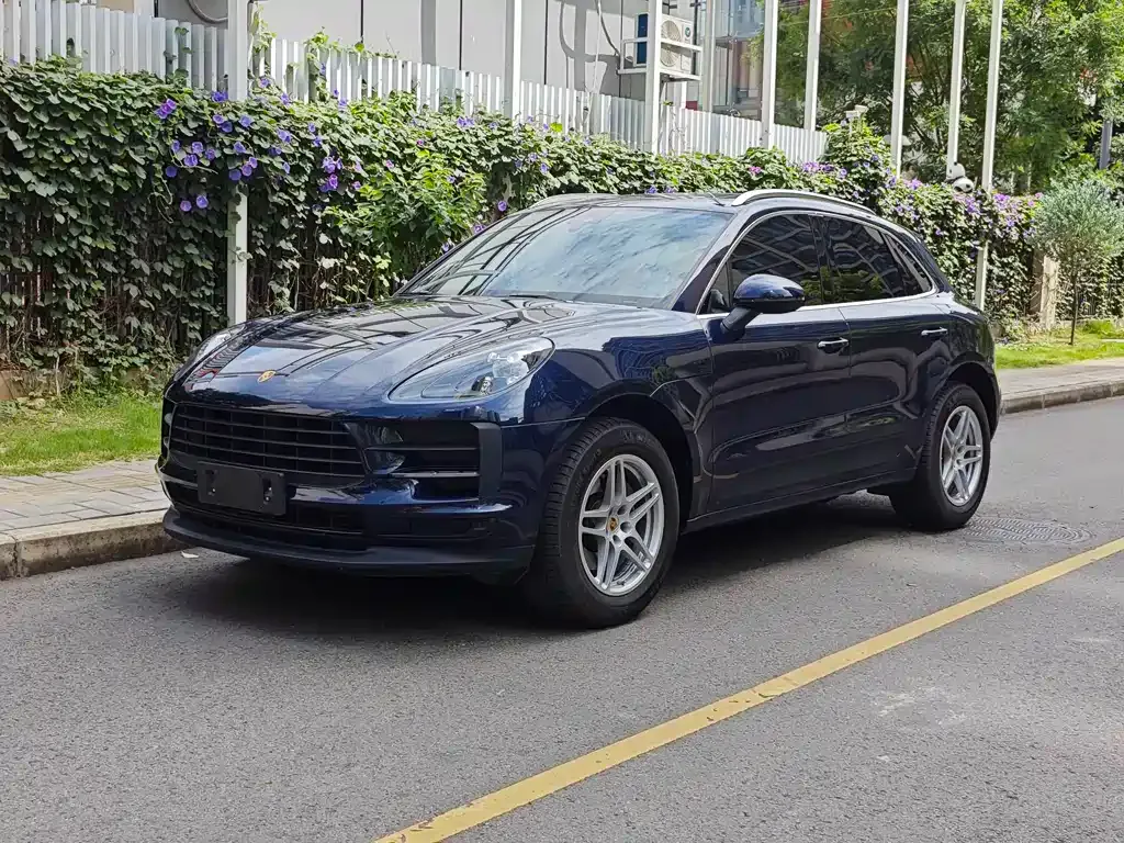 Porsche Macan — фото 1