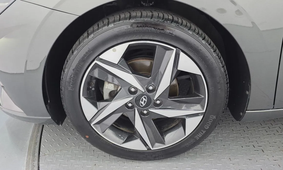 Hyundai AVANTE — фото 8