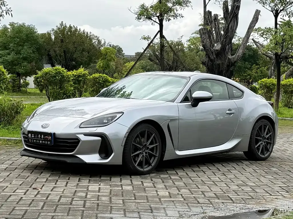 Subaru BRZ — фото 1
