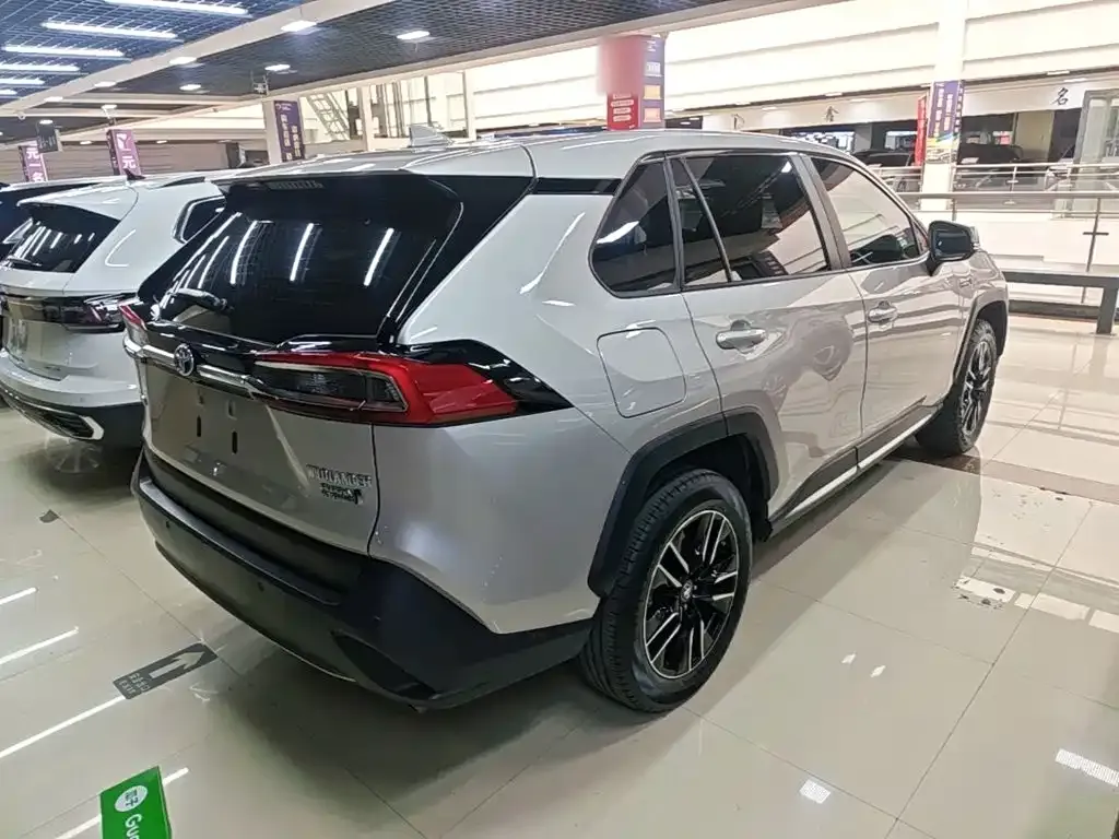 Toyota Wildlander New Energy — фото 8