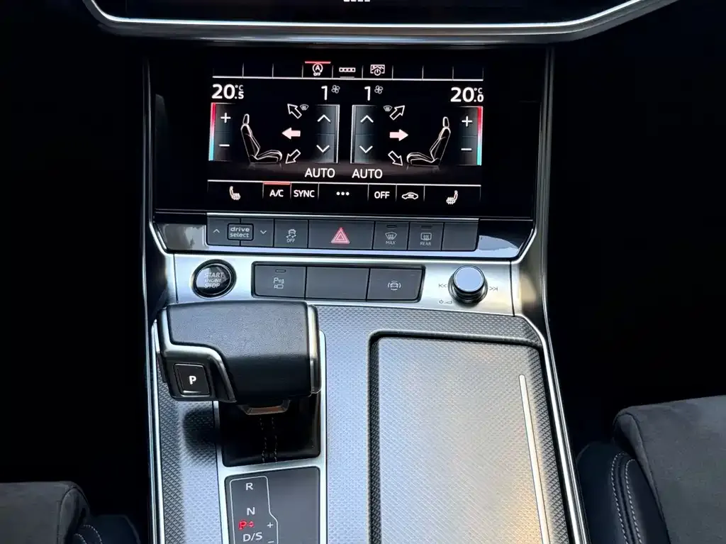 Audi A6L — фото 2