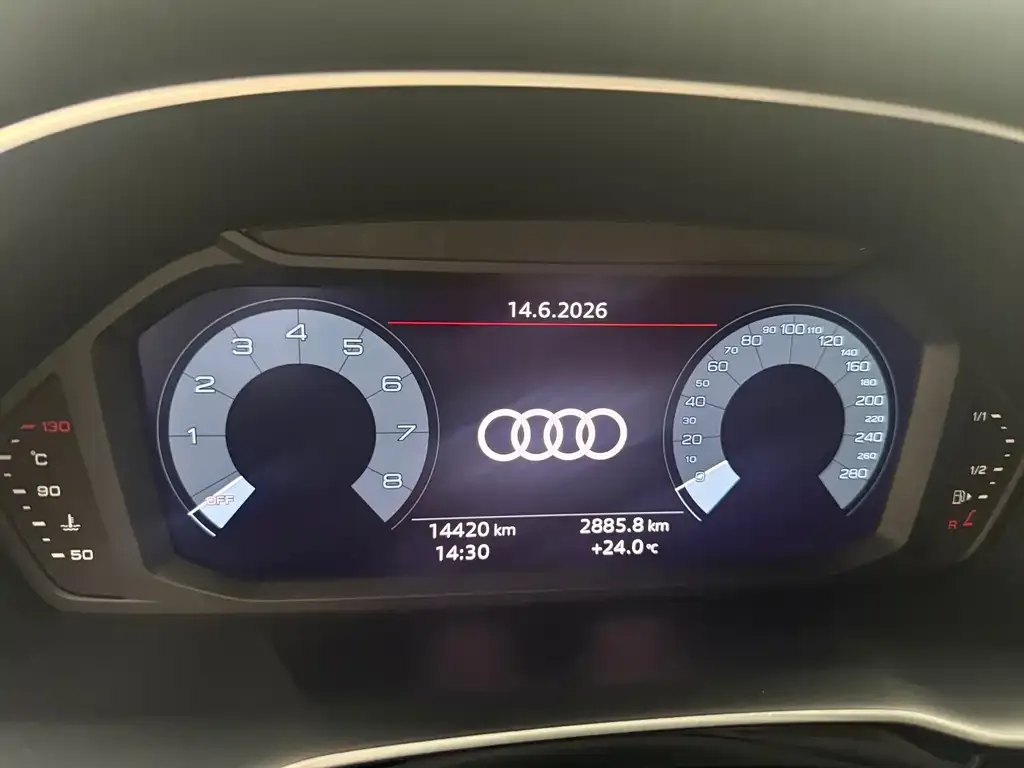 Audi Q3 — фото 10