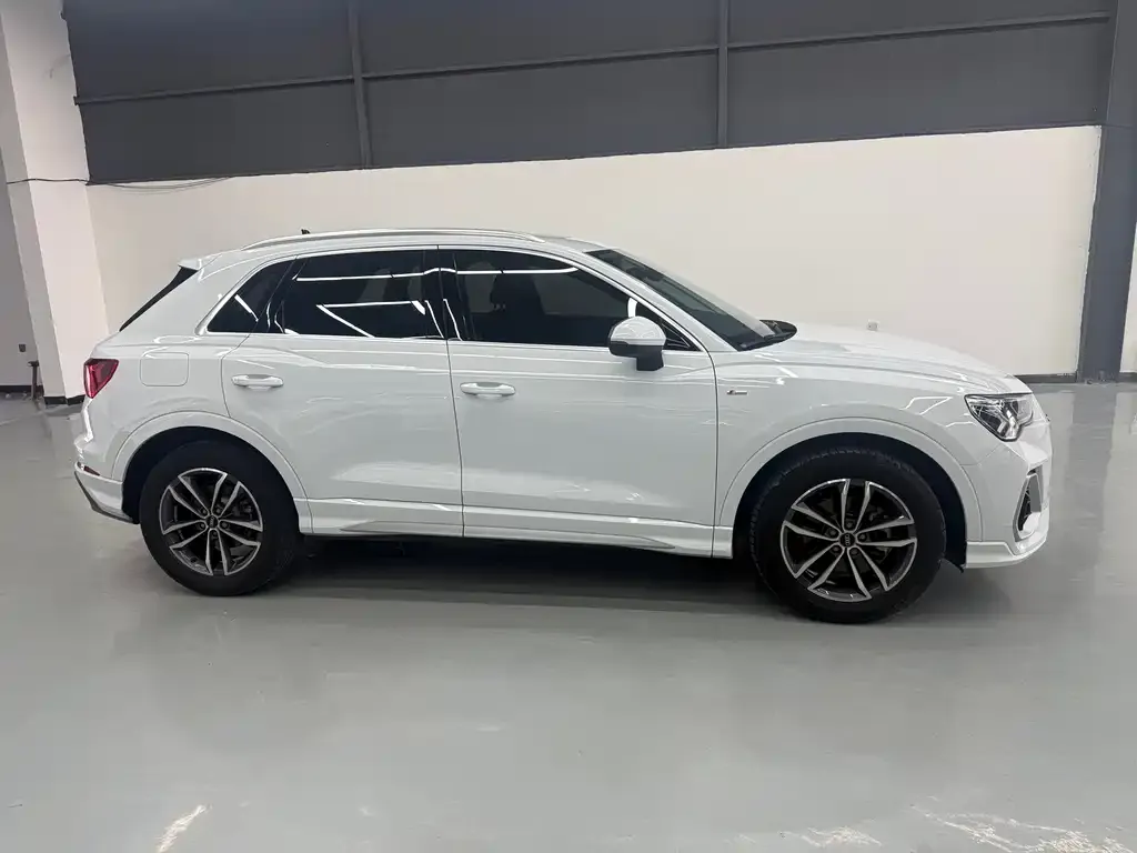 Audi Q3 — фото 2