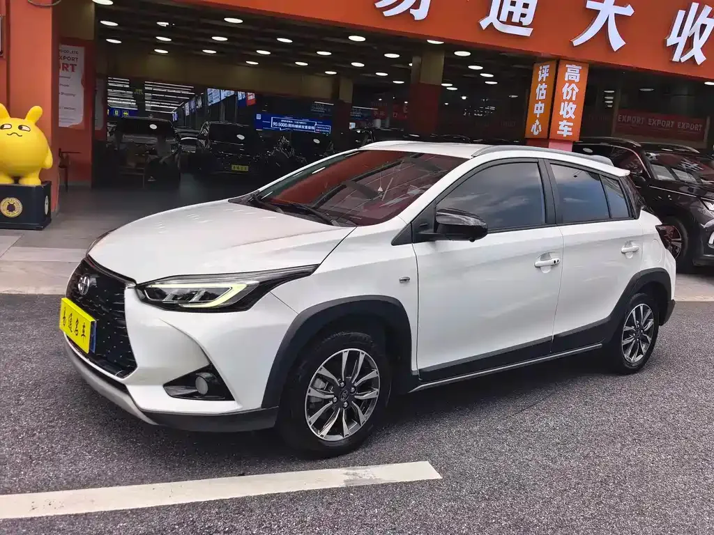 Toyota Yaris L — фото 6