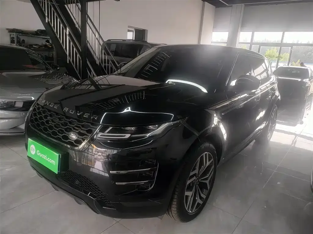 Land Rover Evoque — фото 1