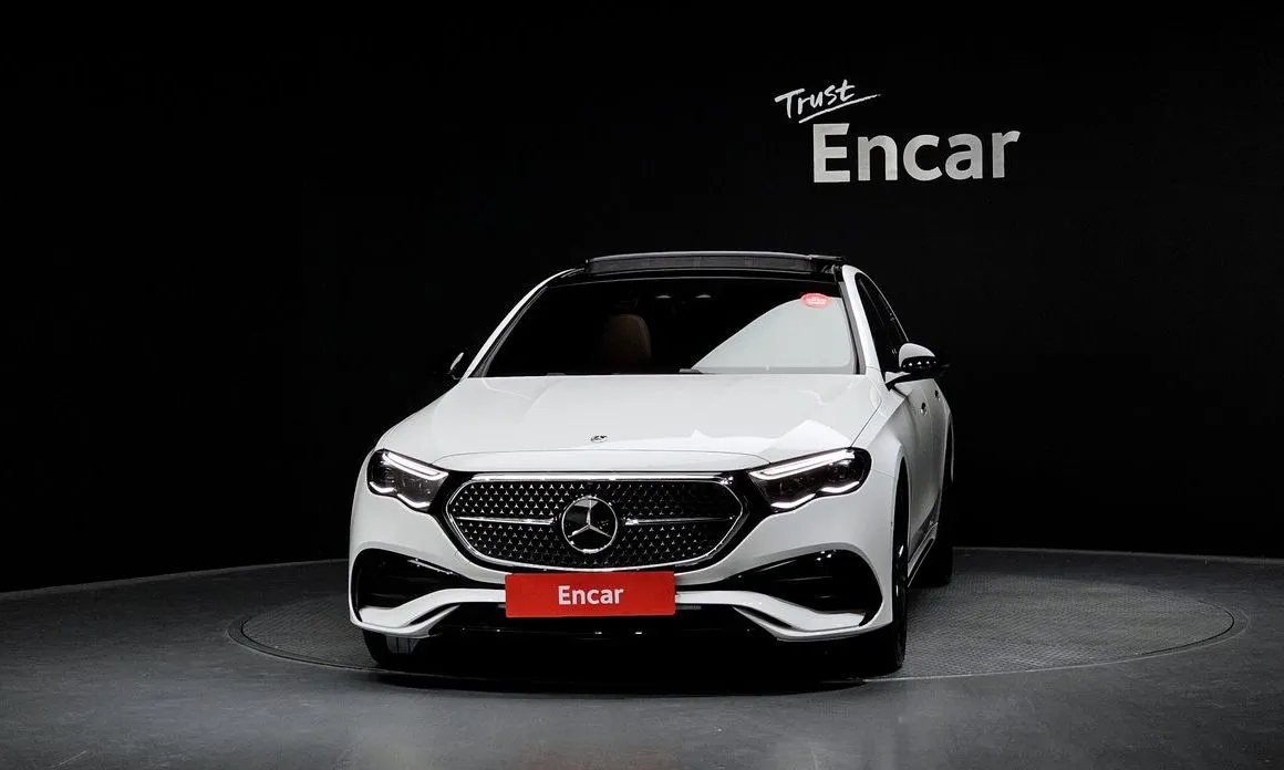 Mercedes-Benz E-Class — фото 9