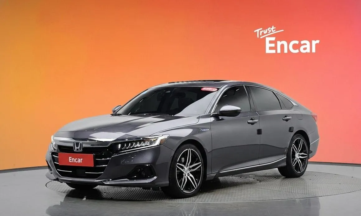 Honda Accord — фото 1