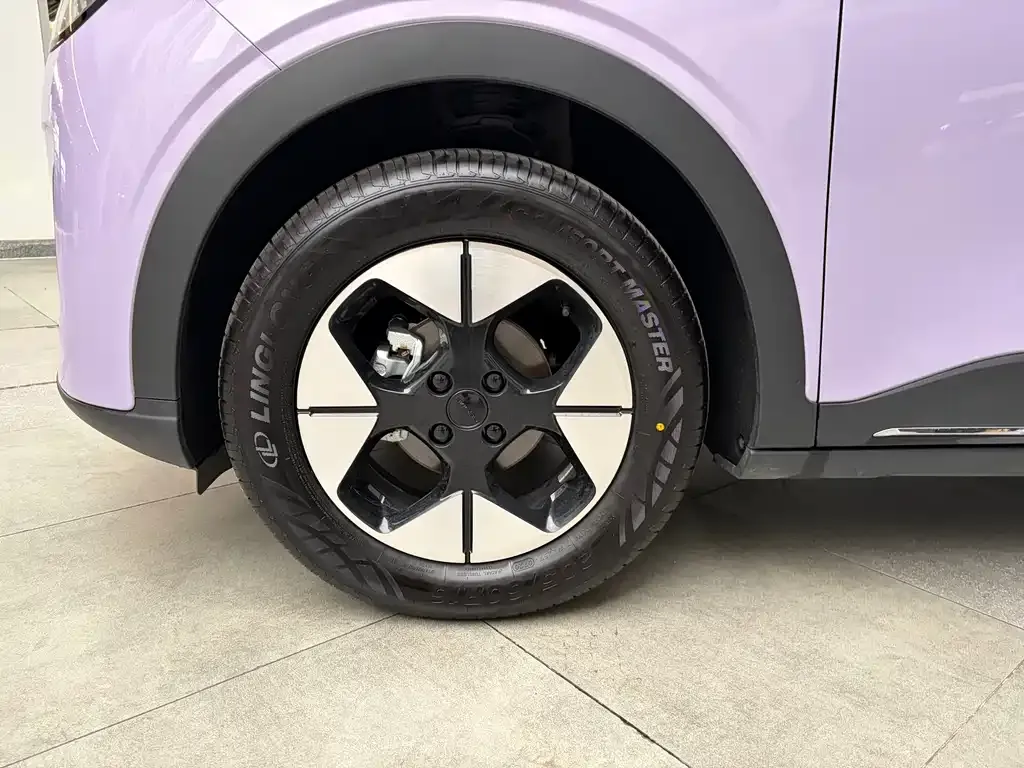 Geely Starburst — фото 4