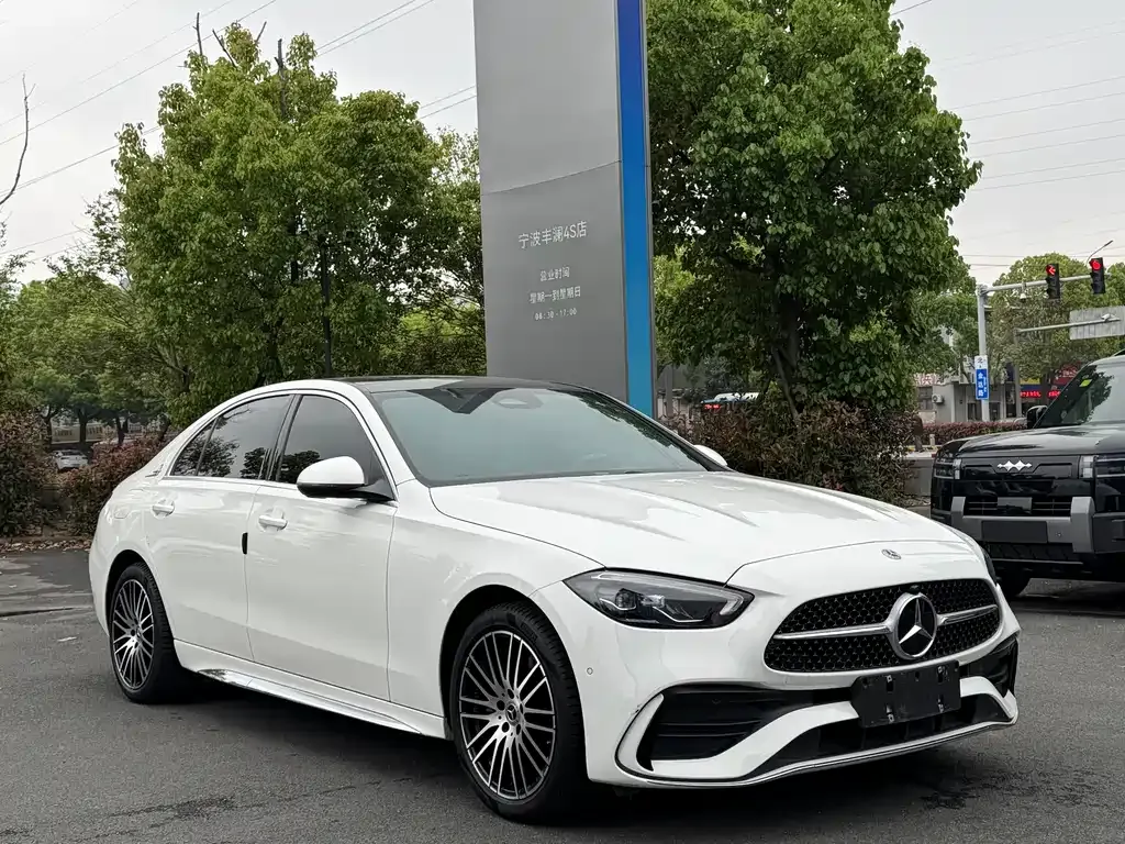 Mercedes-Benz C-Class — фото 10