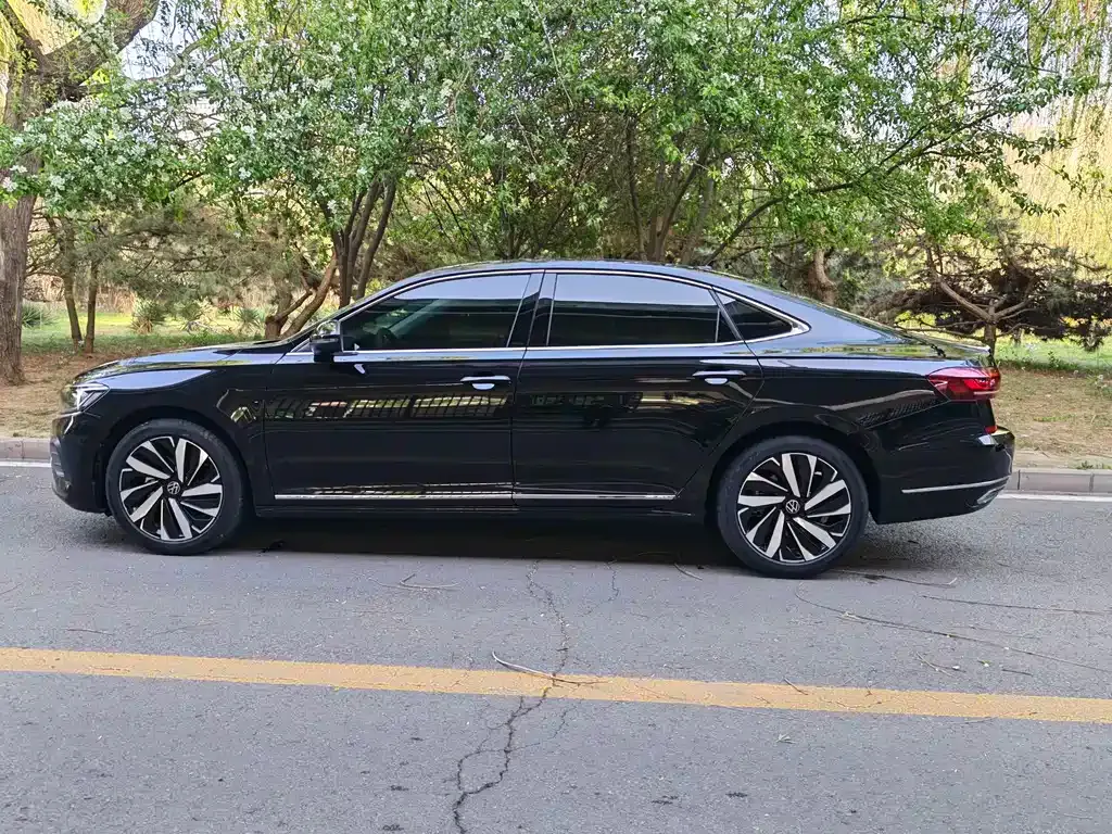 Volkswagen Passat — фото 5