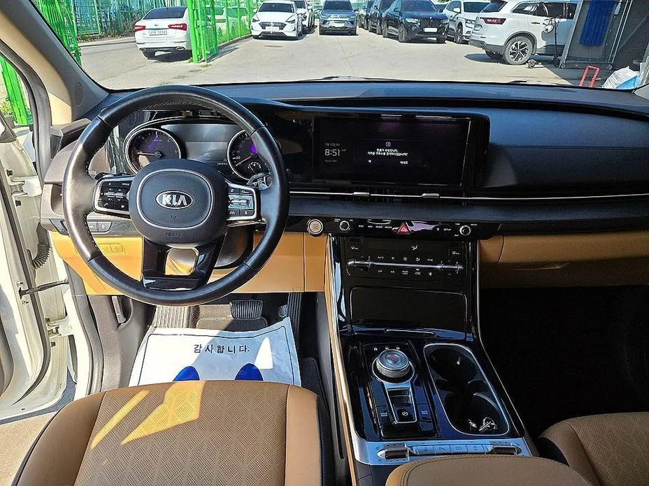 Kia Carnival — фото 4