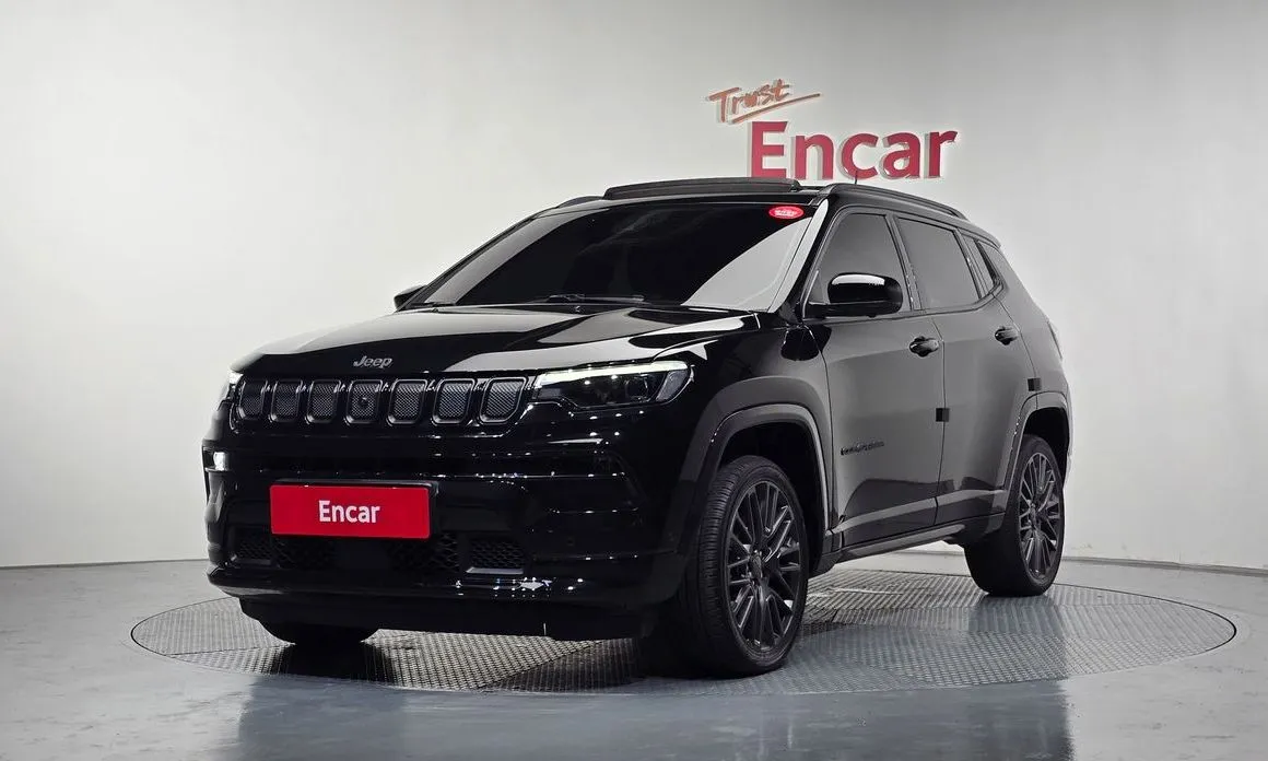 Jeep Compass — фото 1
