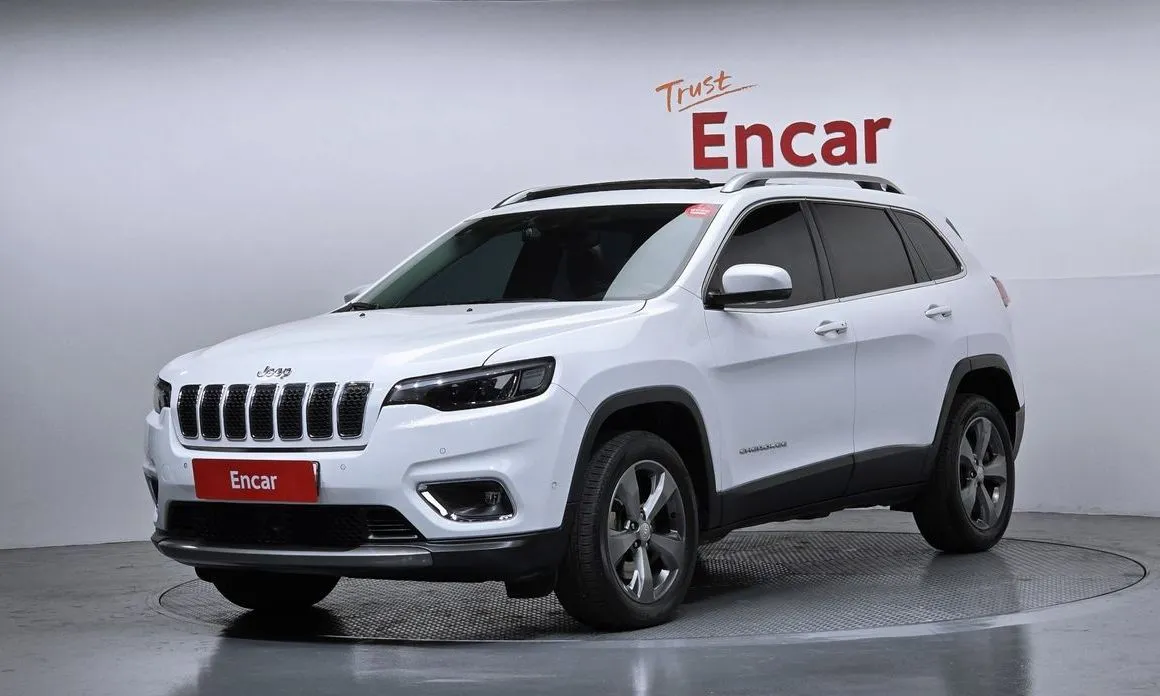 Jeep Cherokee — фото 1