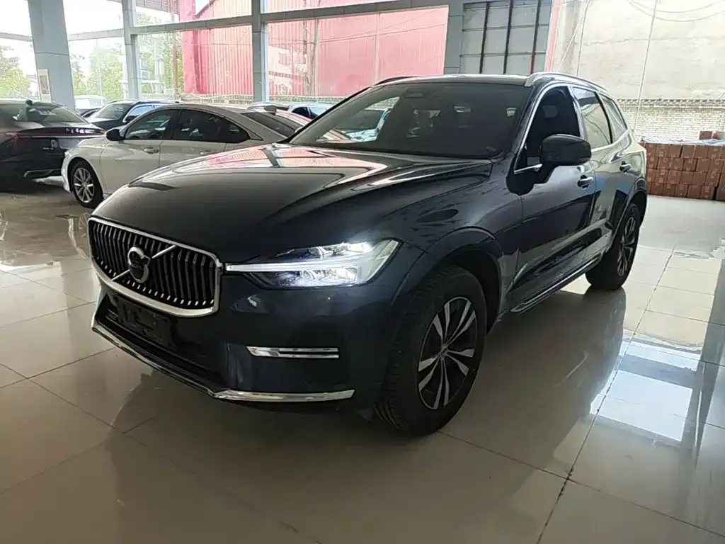 Volvo XC60 — фото 2