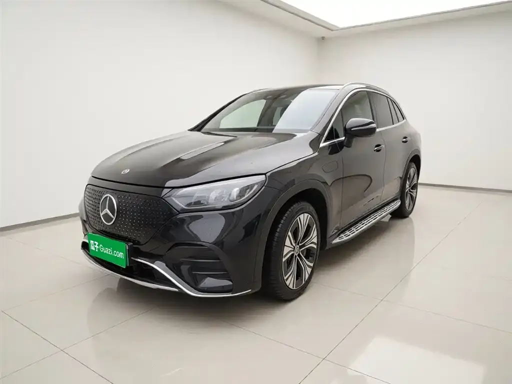 Mercedes-Benz EQE SUV — фото 1