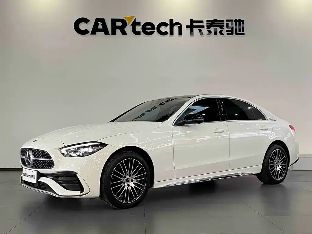 Mercedes-Benz C-Class — фото 1
