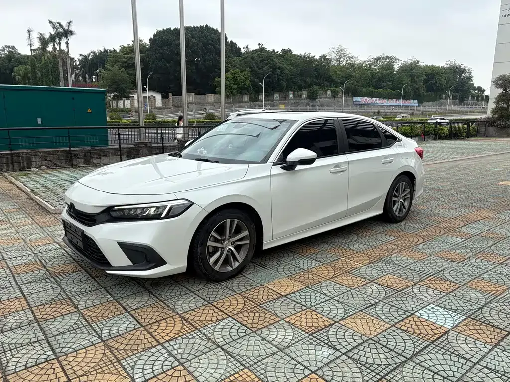 Honda Civic — фото 1