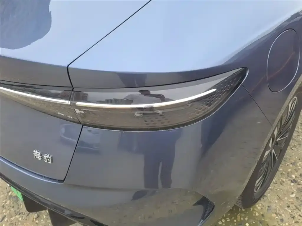 BYD Seal — фото 9
