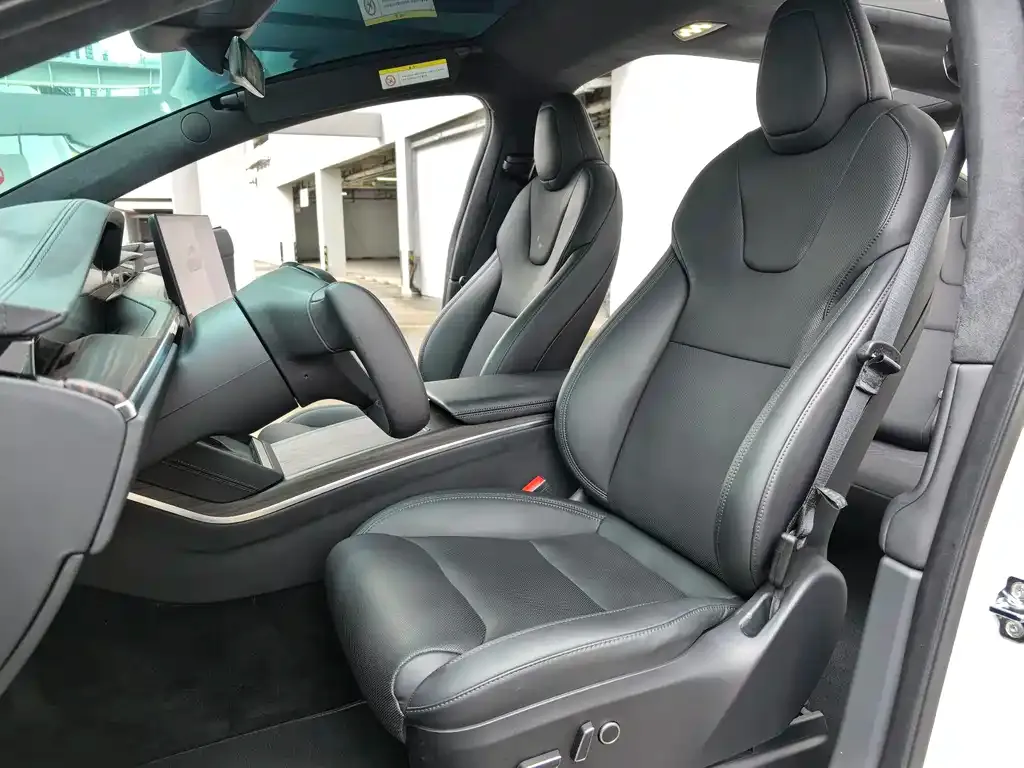 Tesla Model X — фото 4