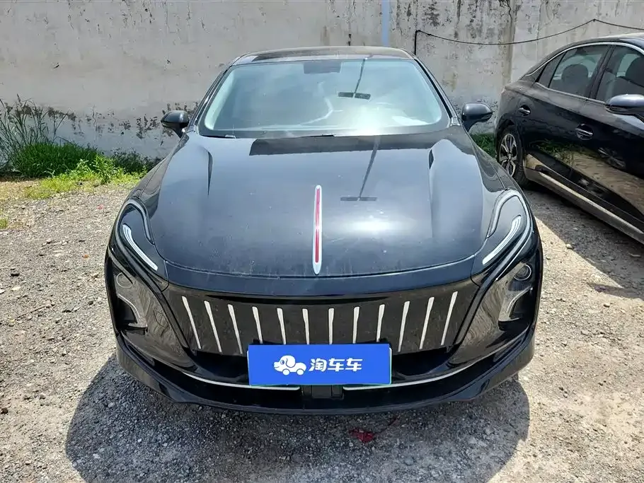 Hongqi E-QM5 — фото 10