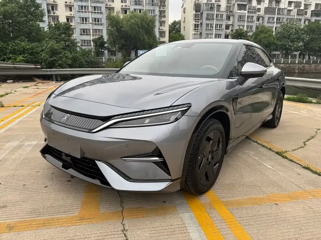 BYD L EV — фото 1
