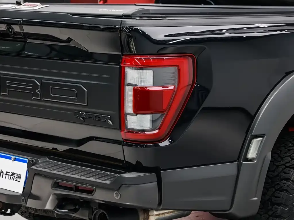 Ford F-150 Raptor — фото 10