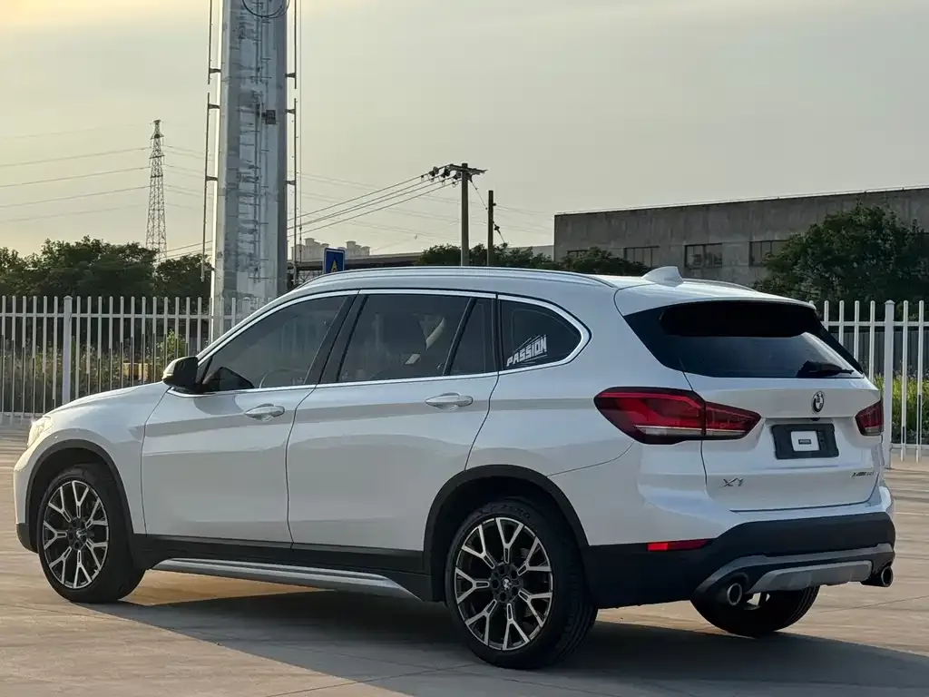 BMW X1 — фото 2