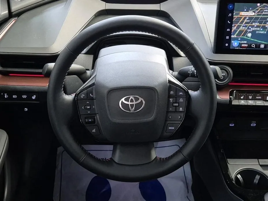 Toyota Prius — фото 10