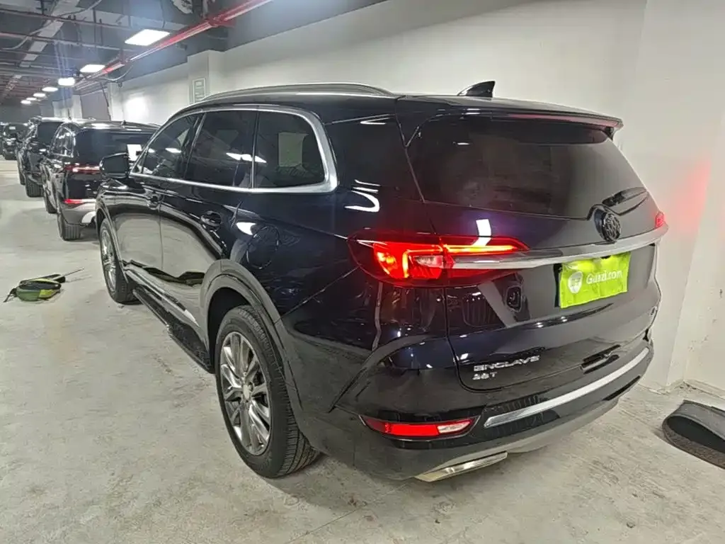 Buick Enclave — фото 9