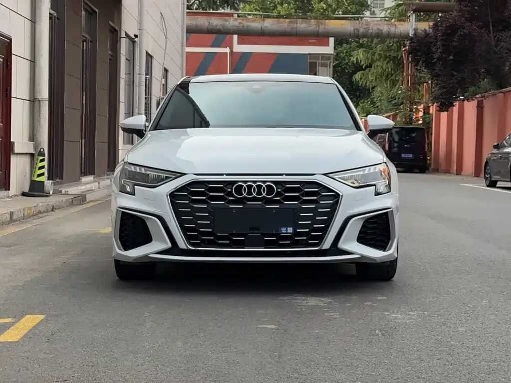 Audi A3 — фото 3
