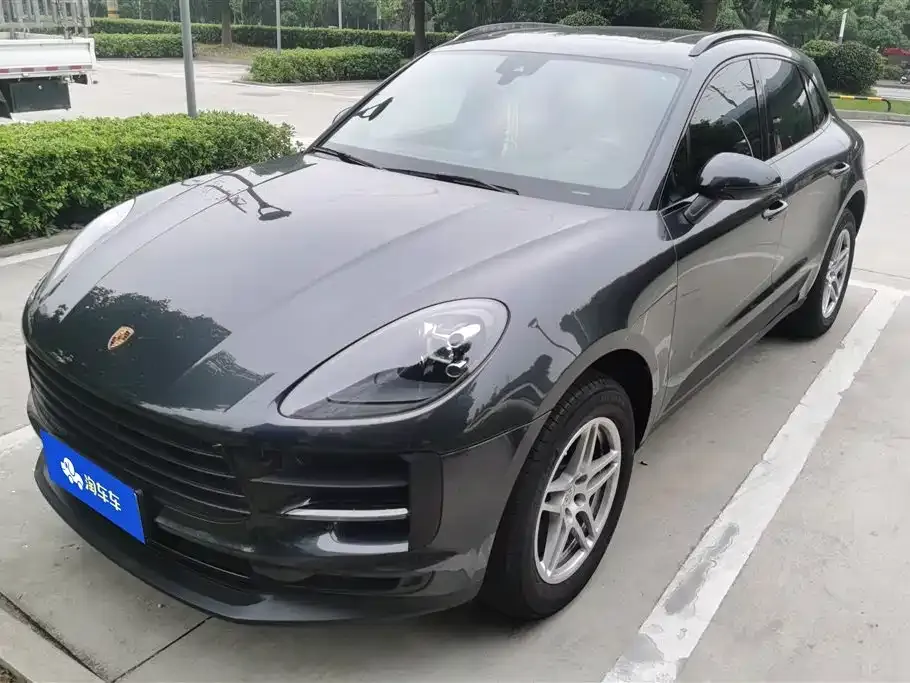 Porsche Macan — фото 1