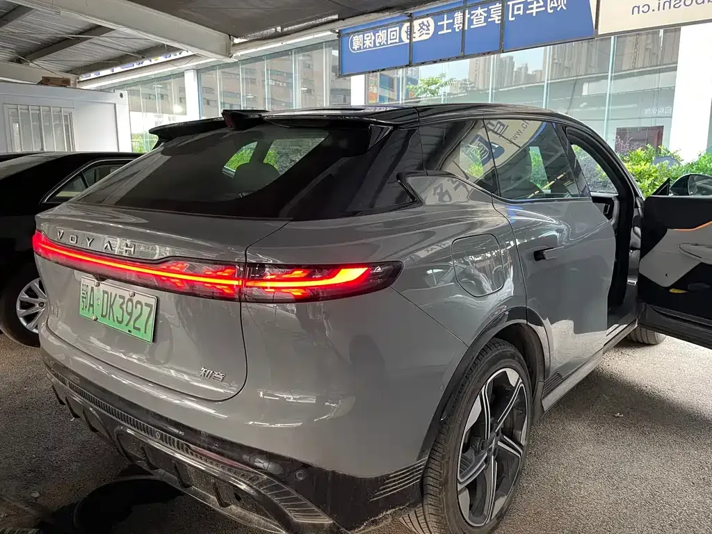 VOYAH Zhiyin — фото 5