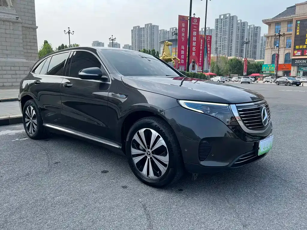 Mercedes-Benz EQC — фото 4
