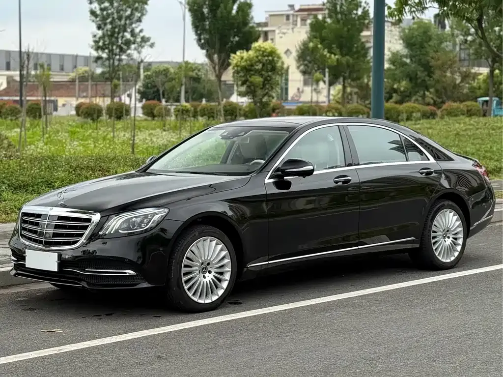 Mercedes-Benz S-Class — фото 1