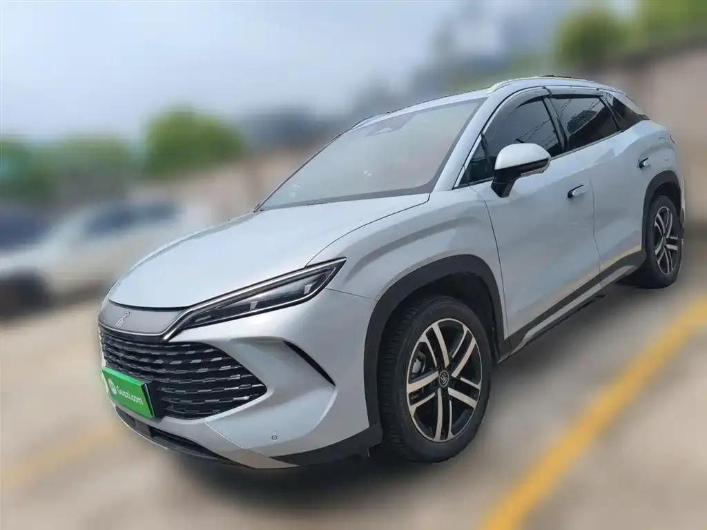 BYD L DM-i — фото 1