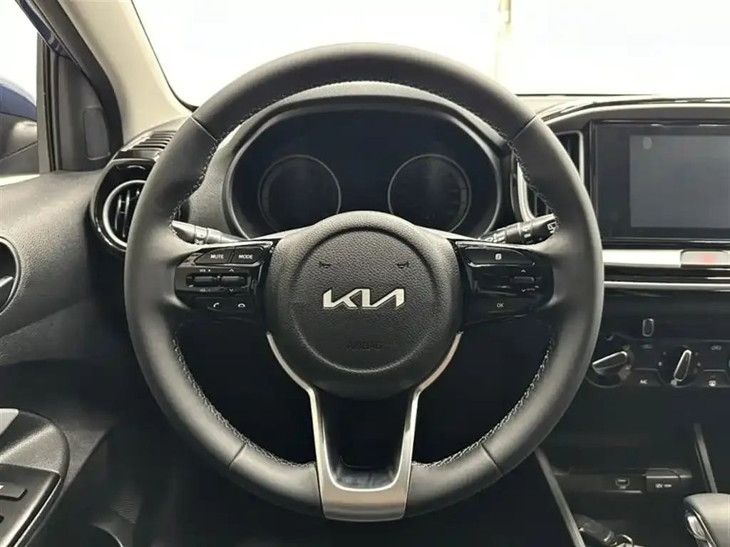 Kia KX1 — фото 3