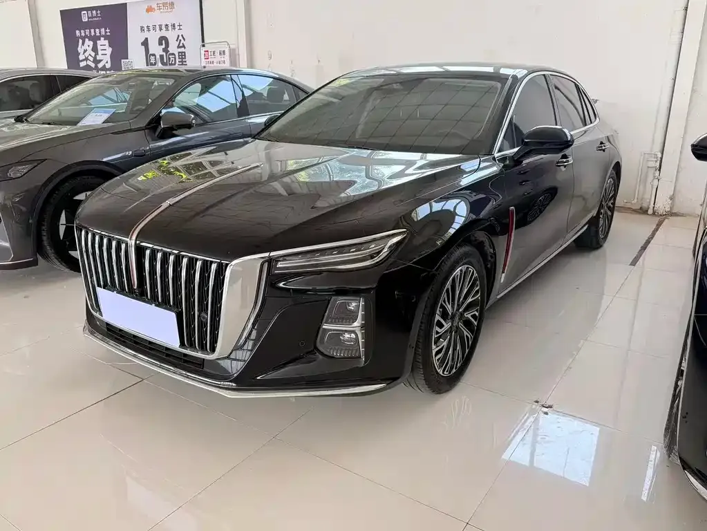 Hongqi H5 — фото 1