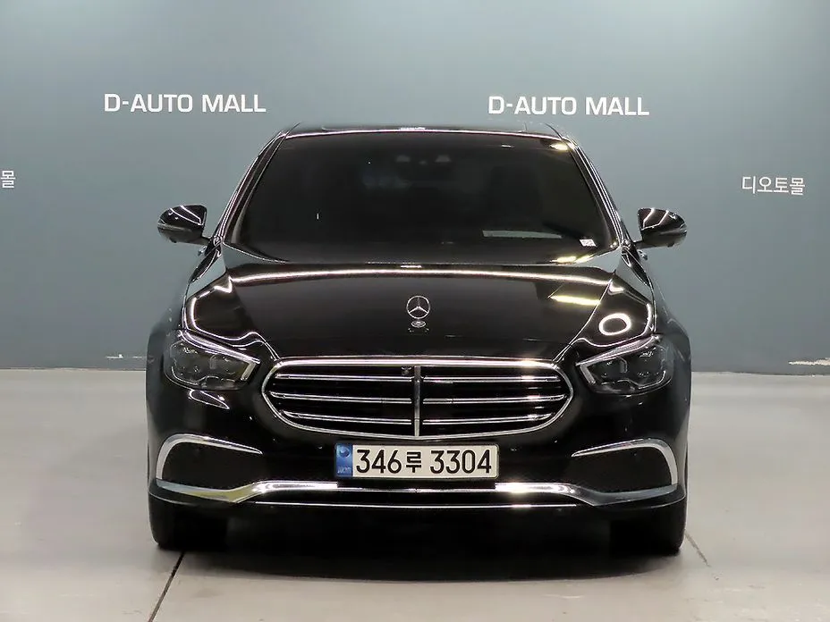 Mercedes-Benz E-Class — фото 2